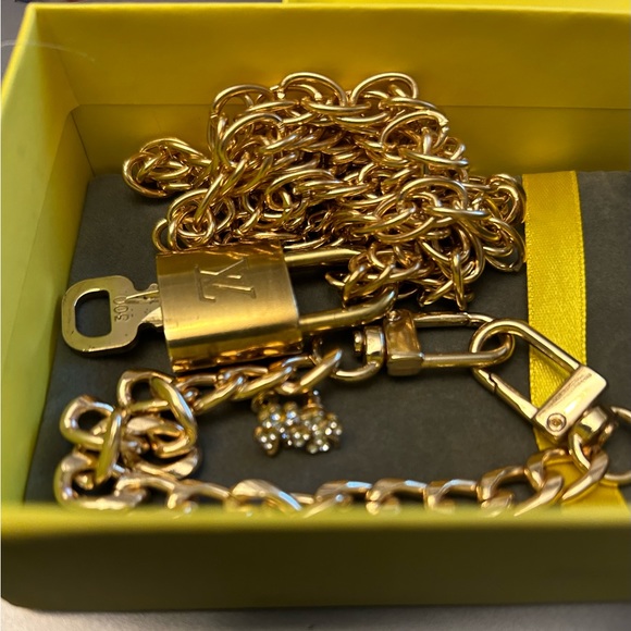 Welcome in Welcome in!!!!! WOMEN SUPPORTING WOMEN 22nd MARATHON
•JANUARY 12th - Picture 9 of 12